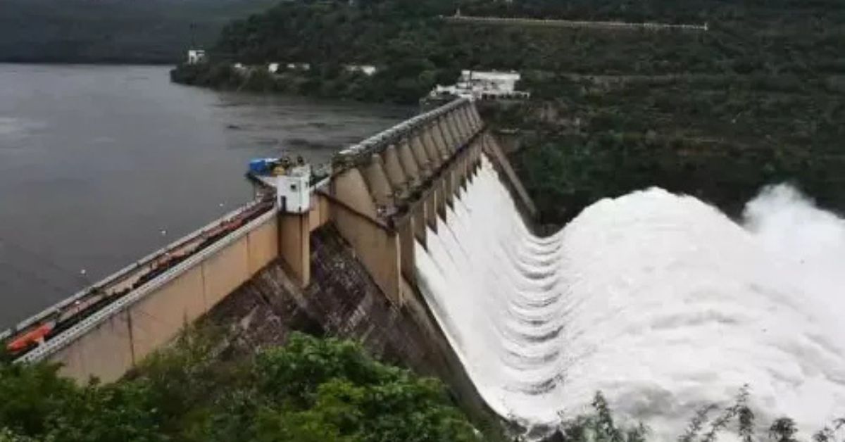 Srisailam Dam: శ్రీశైలం జలాశయానికి వరద ప్రవాహం.. ఔట్ ఫ్లో 98,676 క్యూసెక్కులు!