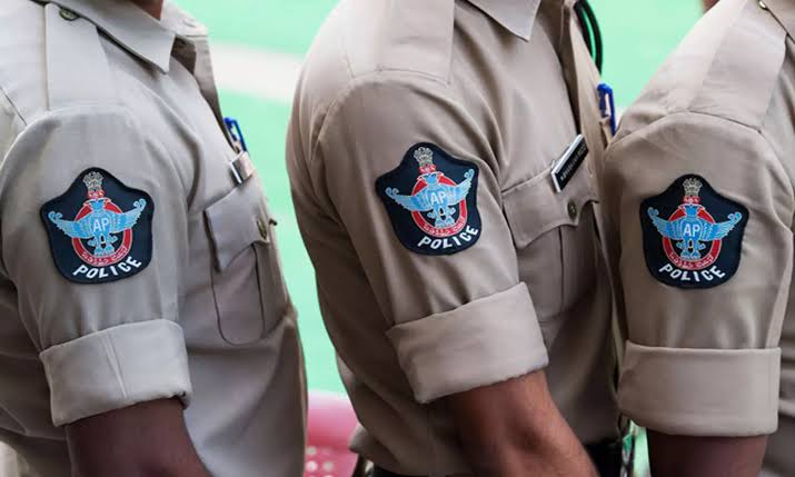 Police Recruitment: పోలీస్‌ శాఖలో ఏపీపీ పోస్టుల భర్తీకి నోటిఫికేషన్‌ విడుదల..! మొత్తం ఎన్ని పోస్టులున్నాయంటే?