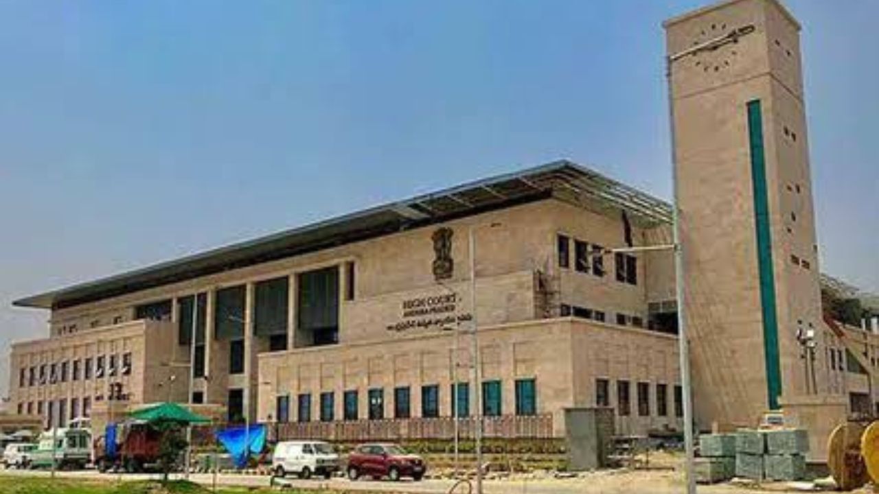 High court: లోకల్ స్టేటస్‌పై హైకోర్టు తీర్పు..! విద్యార్థుల సందిగ్ధతకు ఎండ్ కార్డ్!