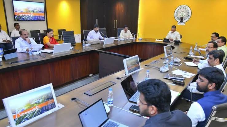 Development: అమరావతి పునరుజ్జీవనానికి చంద్రబాబు బిగ్ ప్లాన్..! సీఆర్డీఏ సమావేశంలో కీలక నిర్ణయాలు!