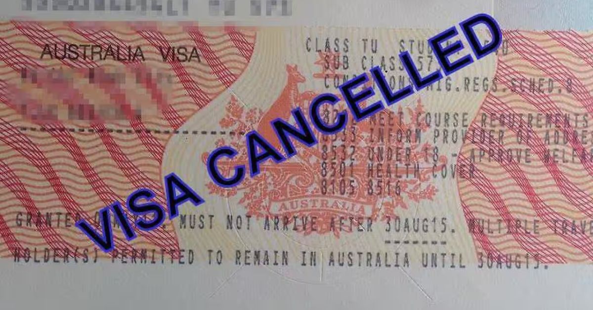 Visas Cancelled: అమెరికాలో 6000 అంతర్జాతీయ విద్యార్థుల వీసాలు రద్దు.. భయాందోళనల్లో స్టూడెంట్స్!