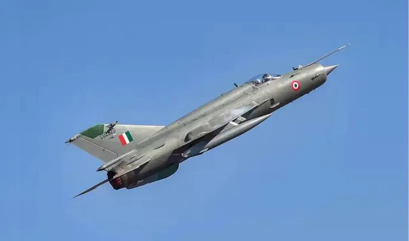 Jet: మిగ్-21 ఫైటర్ జెట్లకు వీడ్కోలు..! వేల కోట్లు విలువైన యుద్ధ విమానాలు తక్కువ ధరకే విక్రయం!
