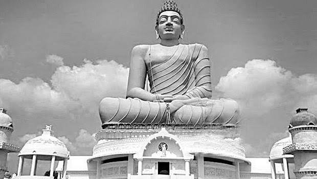 Facebook post: సర్వీస్ రూల్స్ ఉల్లంఘన..! ఫేస్‌బుక్ పోస్టుతో జీఎస్టీ అధికారికి పెద్ద షాక్!