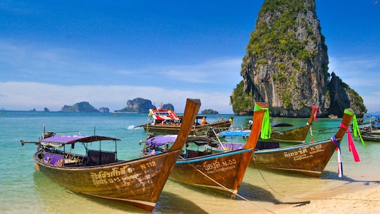  Thailand Tourist: 2025 లో ఆ దేశానికి తగ్గిన విదేశీ పర్యాటకుల సంఖ్య! 