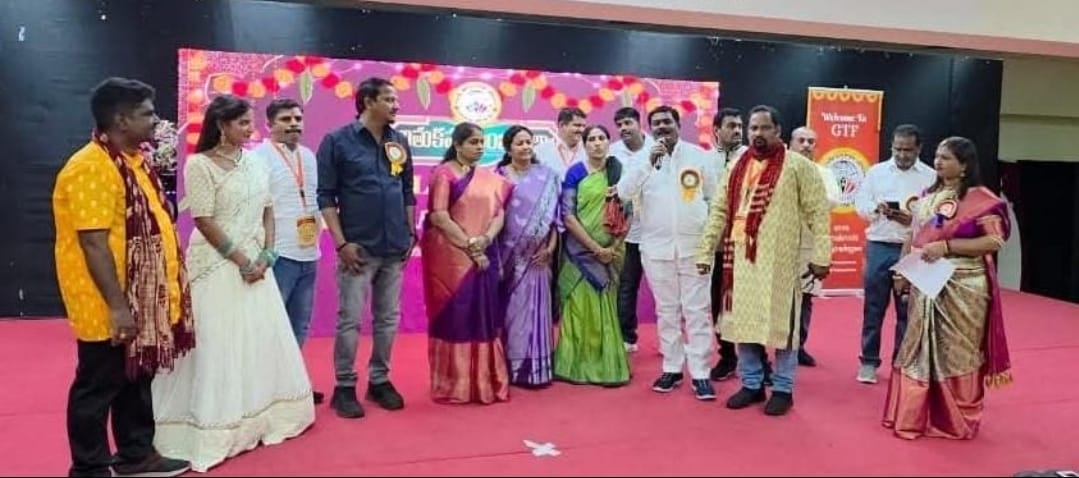 Dubai: దుబాయిలో ఘనంగా వేడుకలు..! వలసవ జీవులకు బతుకమ్మ భరోసా పథకం.. ప్రభుత్వం కీలక ప్రకటన..!