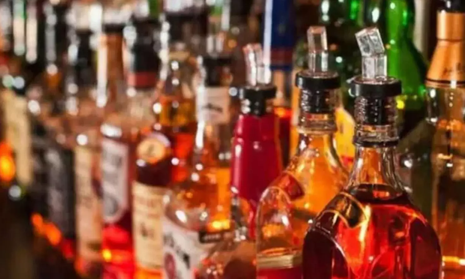 Fake Liquor Test: కల్తీ మద్యం మాఫియాపై ఏపీ సర్కార్ కఠిన చర్యలు..! ప్రత్యేక యాప్‌తో ట్రాకింగ్ సిస్టమ్ సిద్ధం..!