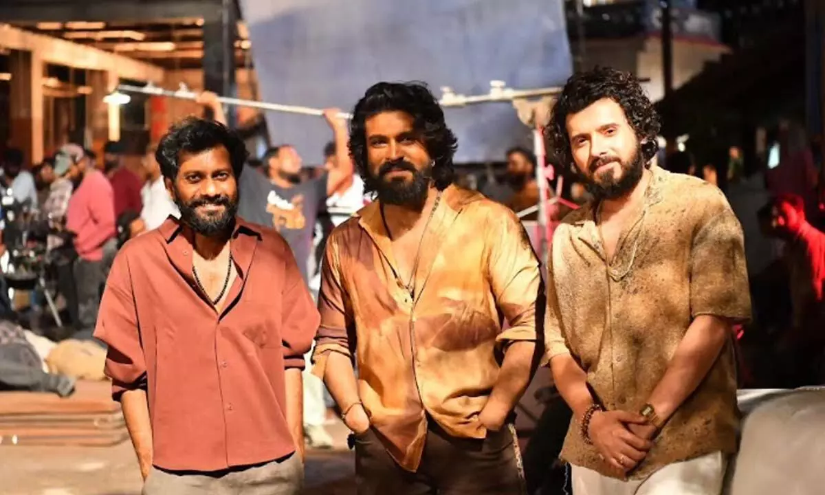 పెద్ది పై బుచ్చిబాబు బిగ్ అప్‌డేట్.. రామ్‌చరణ్ ఫ్యాన్స్‌కు దీపావళి గిఫ్ట్ రెడీ!