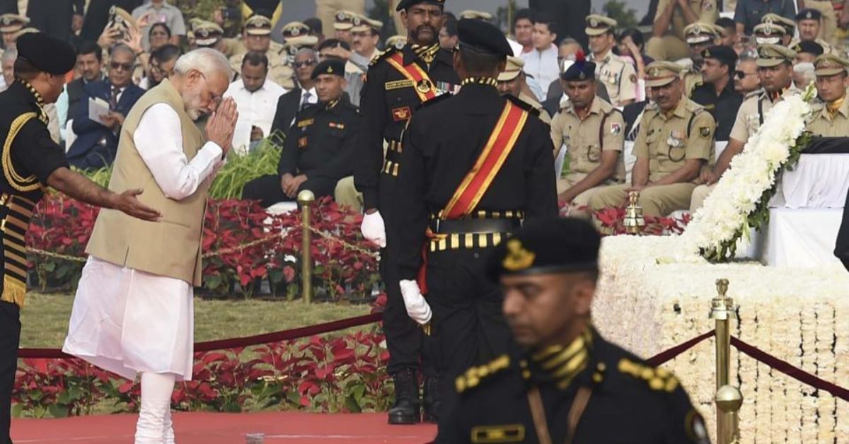 National Police Memorial: నేషనల్ పోలీస్ మెమోరియల్ వద్ద.. PM రక్షణమంత్రుల నివాళులు!