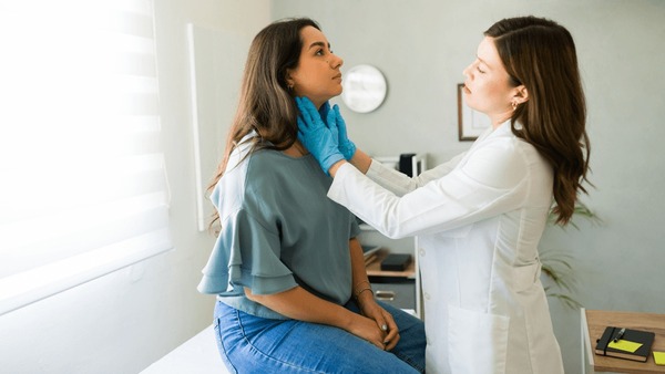 Thyroid: మీకు థైరాయిడ్ ఉందా! అయితే ఇవి అసలు తినకండి!