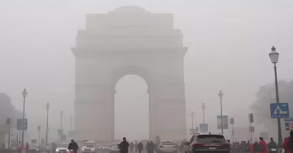 Delhi Pollution: ఢిల్లీని మళ్లీ కమ్మేసిన స్మాగ్‌.. వాయు కాలుష్యం పెరిగిపోవడంతో GRAP-2 అమల్లోకి!