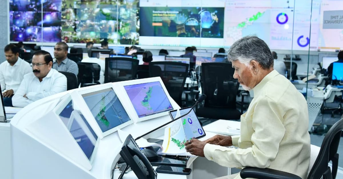 Andhra Pradesh cyclone: మొంథా తుఫాన్‌పై సీఎం చంద్రబాబు కఠిన సమీక్ష – ప్రతి కుటుంబానికి సాయం చేరాలి!!