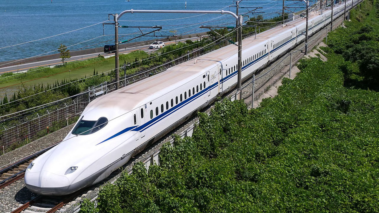 Bullet Train: ఈ రూట్లో బుల్లెట్ ట్రైన్ కు గ్రీన్ సిగ్నల్... ఇక 3 గంటల్లో చెన్నై!