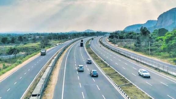Highway: విజయవాడ–హైదరాబాద్ నేషనల్ హైవే అప్‌గ్రేడ్..! ఆరు వరుసలతో ప్రయాణం వేగవంతం..!
