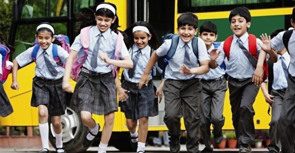 2026 Holidays: వచ్చే ఏడాది పండుగల సెలవుల లిస్ట్… ఇన్ని సెలవులా? 