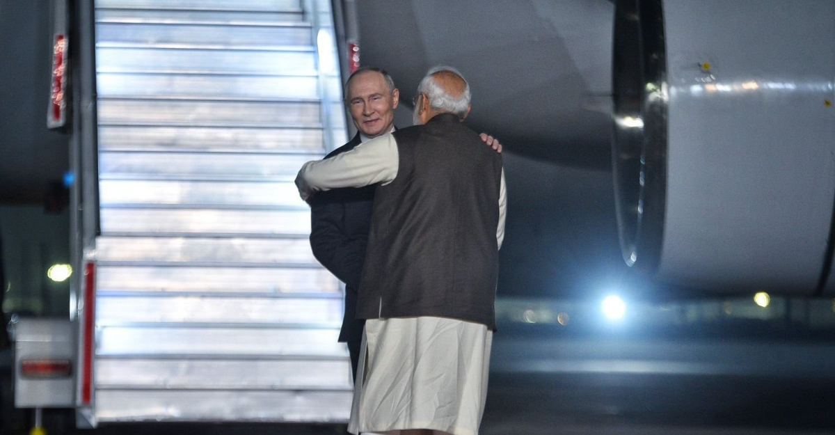 Putin India Visit: మోదీ–పుతిన్ ఒకే కారులో ప్రయాణం… అందరి దృష్టి ఆ కారుపైనే!!