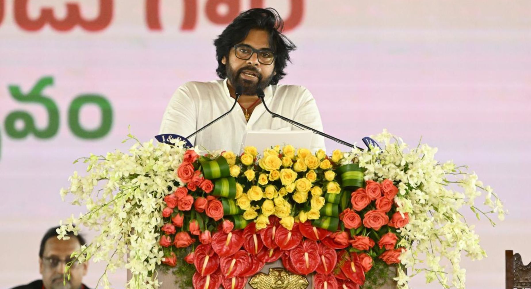 Deputy CM: డిప్యూటీ సీఎం పవన్‌కు అరుదైన గౌరవం.. అభినవ కృష్ణ దేవరాయ బిరుదు ప్రదానం!