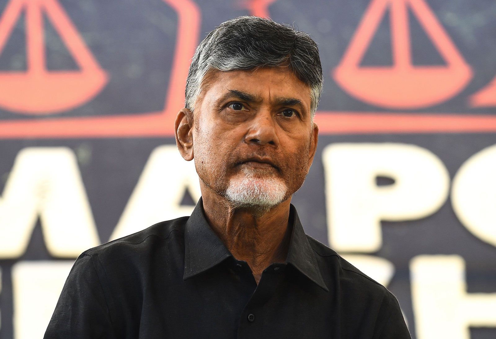 Political News:  సీఎం చంద్రబాబుకు భారీ ఊరట.. ఫైబర్‌నెట్ కేసు కొట్టివేసిన కోర్టు.. నిజమే గెలిచింది!