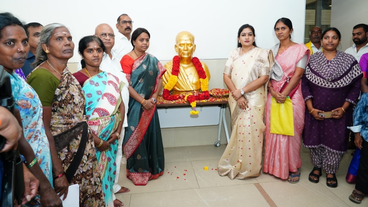 నేడు పొట్టి శ్రీరాములు వర్థంతి! ఎన్టీఆర్ భవన్‌లో ఘన నివాళులు అర్పించిన టీడీపీ ప్రముఖులు!