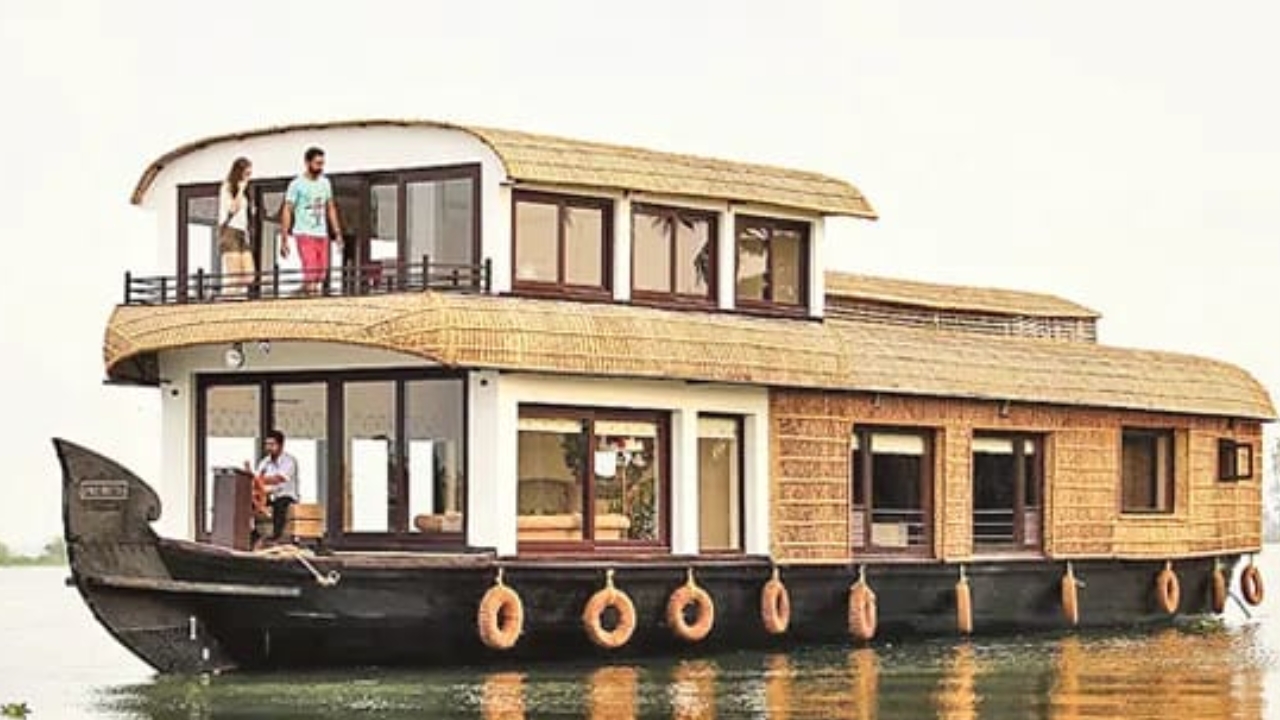 AP Tourism: కేరళ తరహాలో జలవిహారం.. రాష్ట్రాన్ని గ్లోబల్ టూరిజం హబ్‌గా మార్చే యోచన!