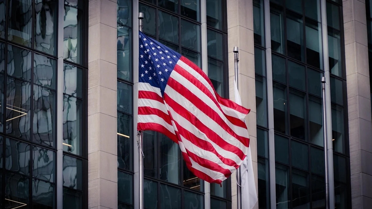 FLAG సిస్టమ్ ప్రభావం.. అథ్లెట్ల I-140 వీసాలకు కొత్త షరతులు! ఇక నుండి అవి తప్పనిసరి!