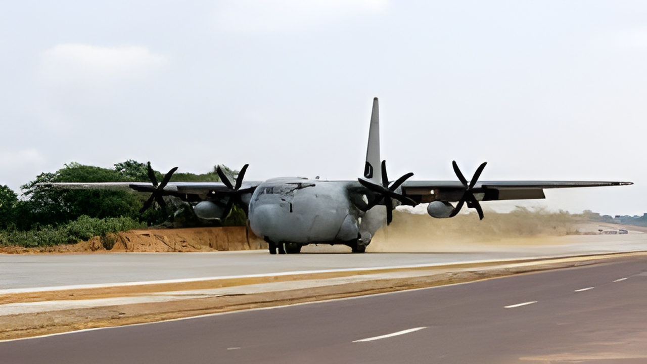 Runway: జాతీయ రహదారిపై కొత్త రన్‌వే ప్రతిపాదన..! భూసేకరణ నోటిఫికేషన్ జారీ..!