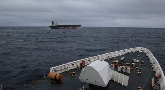 America: అమెరికా సముద్రపు దొంగతనం...  ఆయిల్ ట్యాంకర్ స్వాధీనంపై రష్యా తీవ్ర ఆగ్రహం!