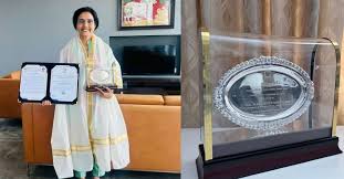 Nara Bhuvaneswari:  నారా భువనేశ్వరికి ప్రతిష్ఠాత్మక పురస్కారం.. అవుట్‌స్టాండింగ్ డెయిరీ ప్రొఫెషనల్ అవార్డ్!