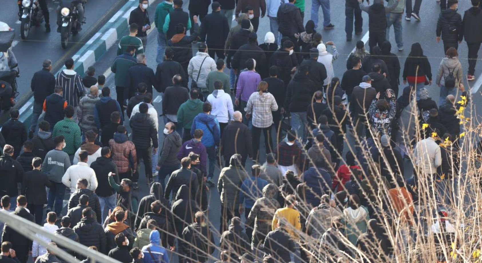 Iran: ఇరాన్‌లో నిరసనల వెనుక అసలు కారణమిదే.. అసంతృప్తి ఉధృతి!