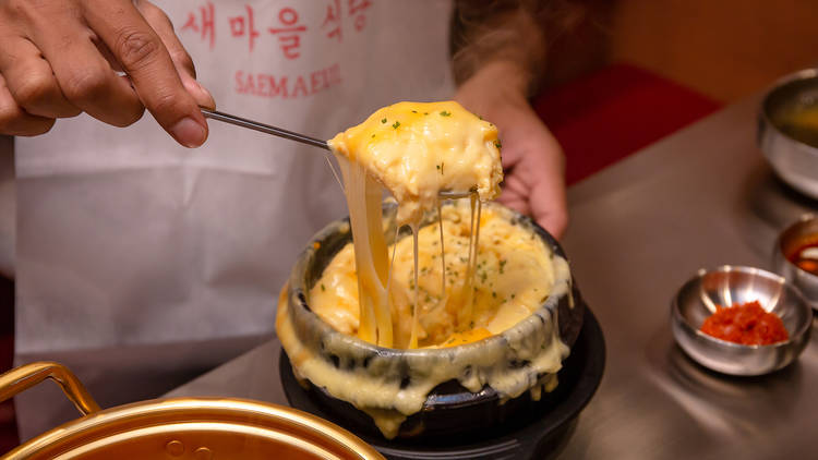 cheese price: ఈ చీజ్ ఎప్పుడైనా తిన్నారా? దీని ధర తెలిస్తే షాక్ అవ్వాల్సిందే..!!