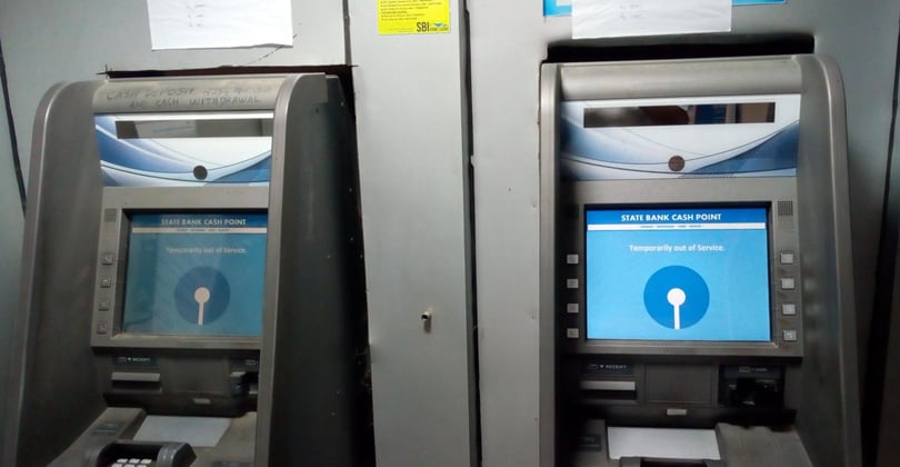 ATM Withdrawal: ఎస్‌బీఐ ఖాతాదారులకు కొత్త షాక్… ఉచిత లావాదేవీలకు ఎంత చార్జ్ కట్టాలో తెలుసా?