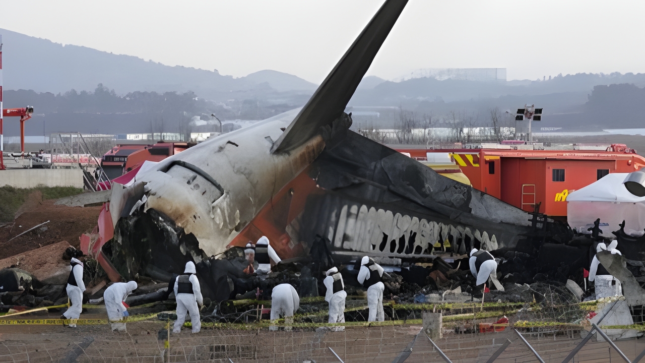  ఘోర విమాన ప్రమాదం... ఏడుగురు దుర్మరణం!