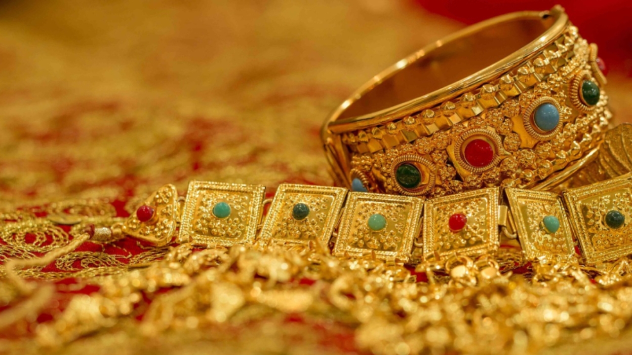 భారీగా దిగొచ్చిన బంగారం, వెండి ధరలు... ఈరోజు రేట్లు ఇలా!