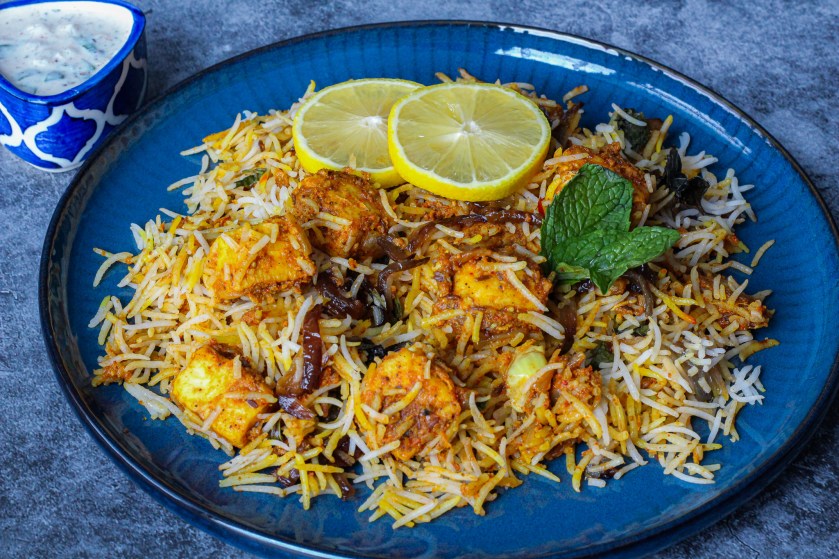 Paneer Dum Biryani: నోరూరించే పనీర్ దమ్ బిర్యానీ.. రెస్టారెంట్ స్టైల్ రుచి ఇప్పుడు మీ ఇంట్లోనే!