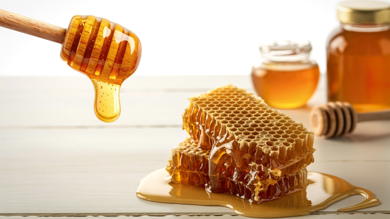 Pure Honey: స్వచ్ఛమైన తేనెను గుర్తించడం ఎలా? ఈ 3 చిట్కాలు పాటిస్తే చాలు!