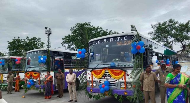 Shivaratri RTC special Bus Services : శివరాత్రి రద్దీకి సిద్ధమైన TGSRTC..  2243 ప్రత్యేక సర్వీసులు!