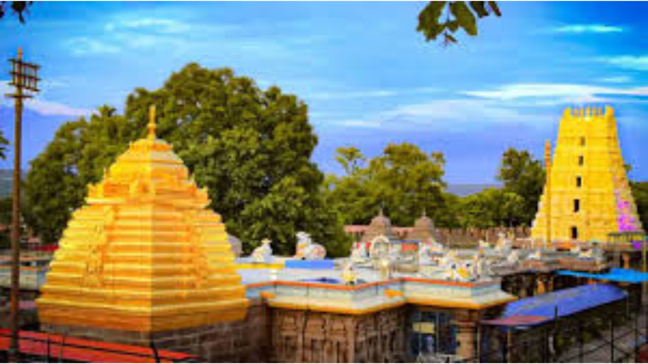 Sri Sailam: శ్రీశైల మల్లన్న బ్రహ్మోత్సవాల ఆదాయం తెలిస్తే షాక్ అవ్వాల్సిందే...! హుండీ లెక్క తేల్చిన అధికారులు!