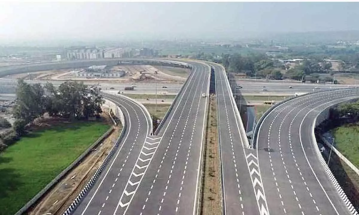 New Expressway: చెన్నై-బెంగళూరు మధ్య తగ్గుతున్న దూరం...  రూ.8,925 కోట్లతో రెండు కొత్త హైవేలు! ఆ రూట్లోనే...