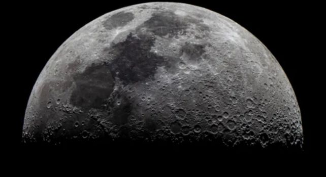 Moon: క్రమంగా కుచించుకుంటున్న చంద్రుడు.. శాస్త్రవేత్తల తాజా హెచ్చరిక!