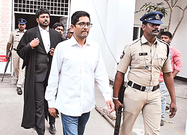 Liquor Scam: ఏపీ మద్యం కుంభకోణం కేసు బిగ్ అప్డేట్! కీలక నిందితుడు అరెస్ట్....