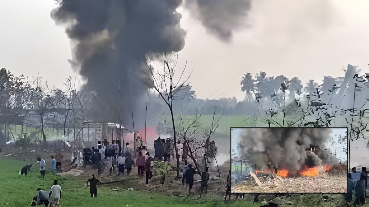 Vetlapalem Fire Accident: వేట్లపాలెంలో భారీ అగ్నిప్రమాదం.. హుటా హుటేనా సీఎం చంద్రబాబు సంఘటనా స్థలానికి! 21 మంది సజీవ దహనం!