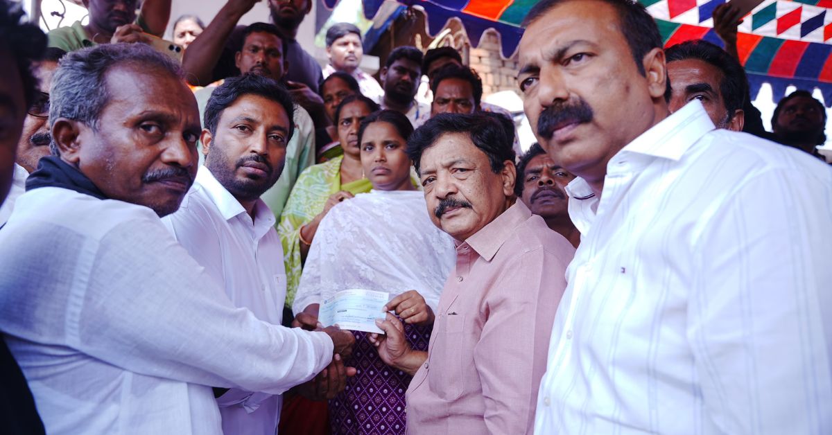 Kandula Durgesh: బాధితుల ఇళ్ల వద్దే రూ. 20 లక్షల ఎక్స్ గ్రేషియా చెక్కులు స్వయంగా అందజేసిన మంత్రి!