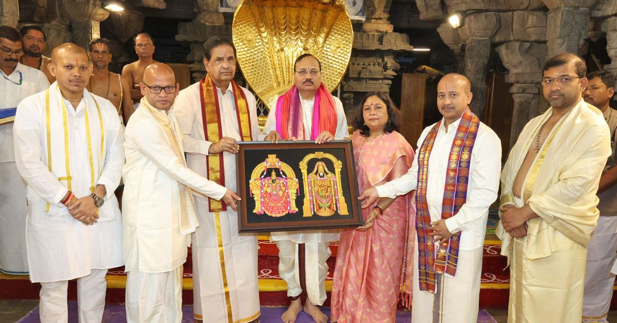 Tirumala: తిరుమల కొండపై న్యాయమూర్తుల కోలాహలం: ఏపీ హైకోర్టు సీజే ధీరజ్ సింగ్ ఠాకూర్‌తో కలిసి సిజేఐ దర్శనం.!