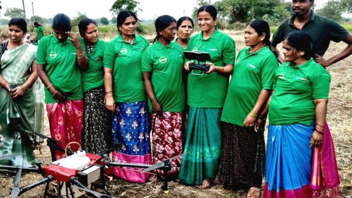 Farmer Welfare Schemes: మహిళా రైతులకు  సర్కార్ గిఫ్ట్.. త్వరలో వ్యవసాయ యాంత్రీకరణ పథకం ప్రారంభం.