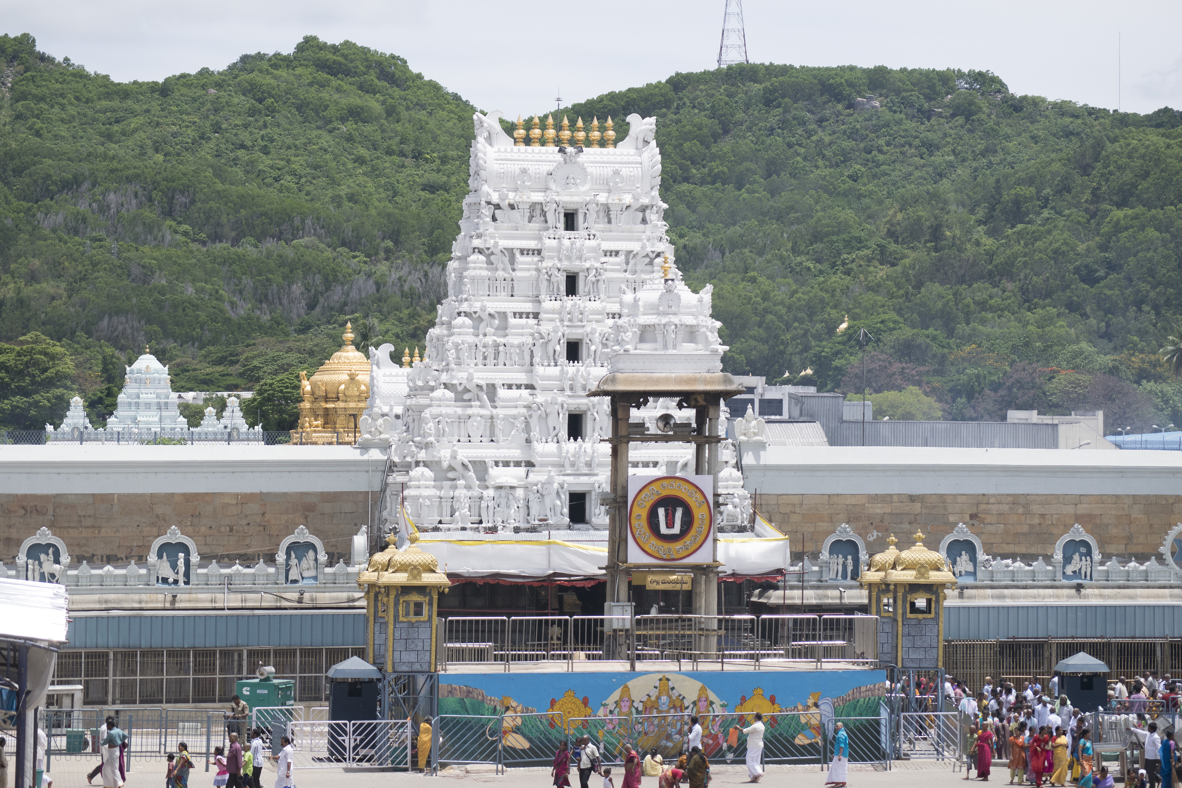 Tirumala: తిరుమల భక్తులకు ముఖ్య గమనిక... శ్రీవారి అష్టదళ పాదపద్మారాధన సేవ వేళల్లో మార్పు!