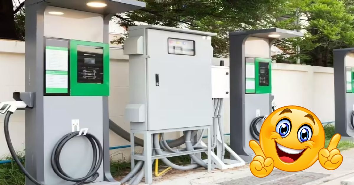 AP EV Charging Stations: ఏపీ ఎలక్ట్రిక్ వాహనాలకు గుడ్ న్యూస్.. తొలిదశలో 135 ఈవీ ఛార్జింగ్ కేంద్రాల ఏర్పాటు! ఎక్కడెక్కడ అంటే..