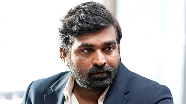 Vijay Sethupathi Interview: ఆ కథ వింటూ నిద్రపోయిన విజయ్ సేతుపతి.. కానీ సినిమా బ్లాక్ బస్టర్ హిట్!