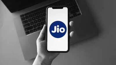  Jio Offer: జియో రీఛార్జ్ ప్లాన్... రోజుకు కేవలం రూ. 3 ఖర్చుతో అన్‌లిమిటెడ్ డేటా మరియు కాల్స్! 