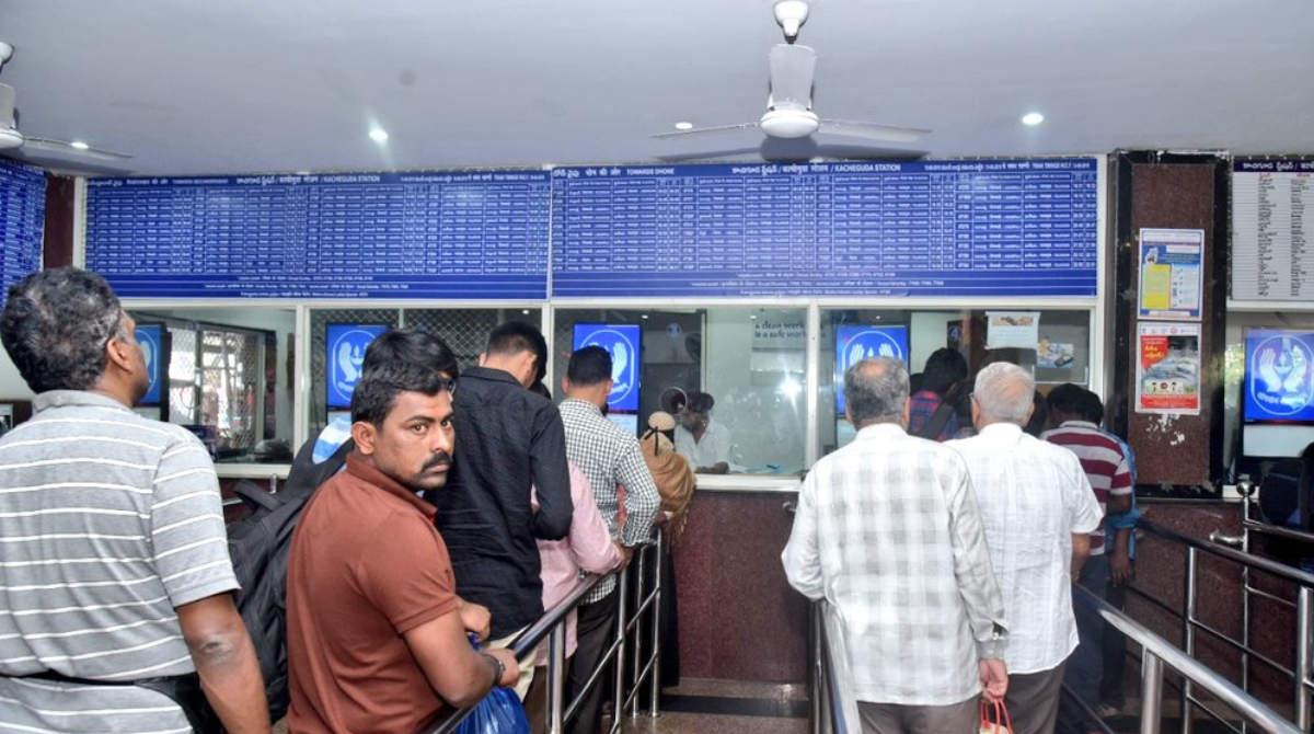 Railway New Update 2026: రైల్వే ప్రయాణికులకు గుడ్ న్యూస్.. సెకన్లలోనే టికెట్! 