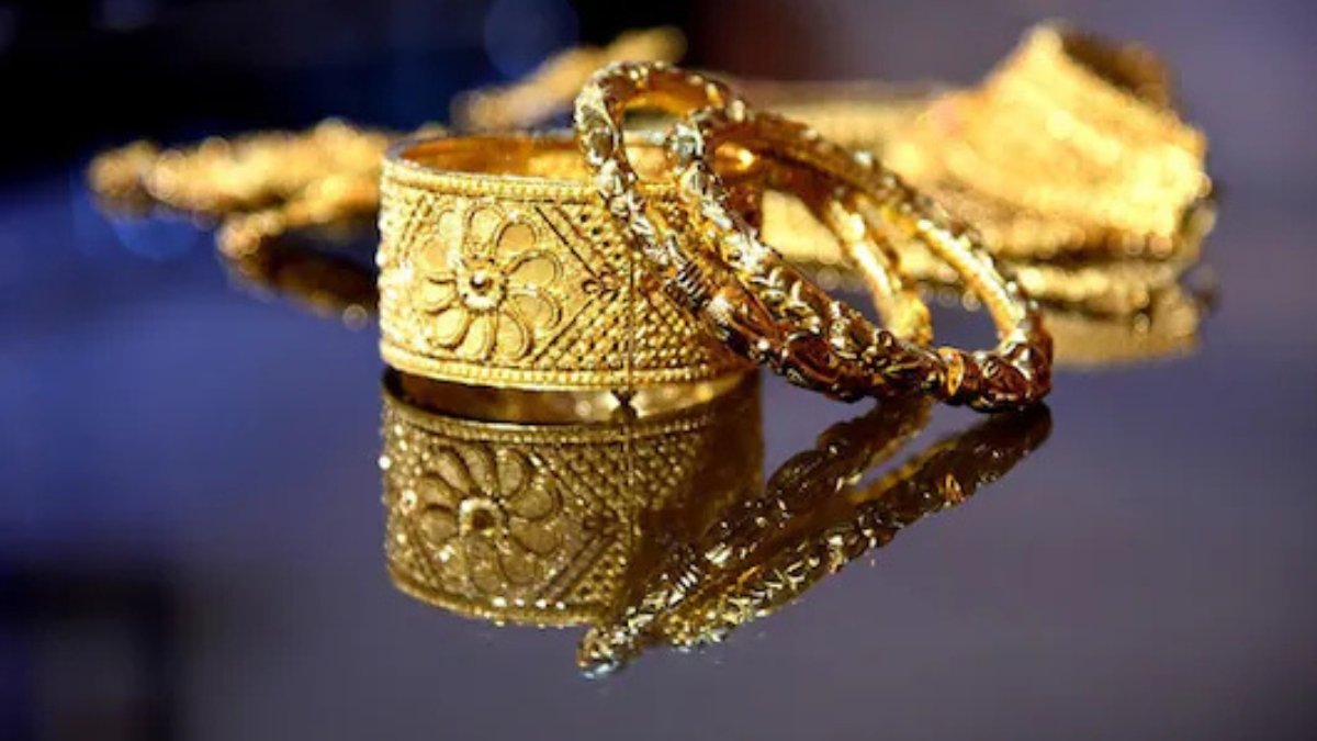 Gold Rates: నేడు బంగారం, వెండి ధరల పతనం.. తులం బంగారం ఎంత తగ్గిందంటే?