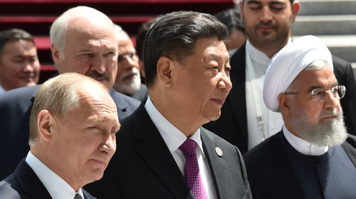 israel-Iran War 2026: ట్రంప్ ప్లాన్ రివర్స్ ఇరాన్ వెనుక రష్యా, చైనా అసలు గేమ్ ఇదే! 